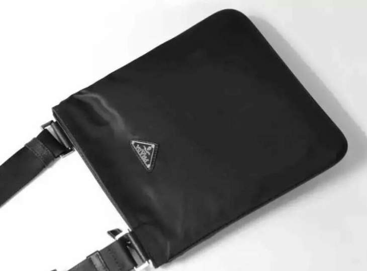 Picture of Prada Mens Bags _SKUfw167302206fw
